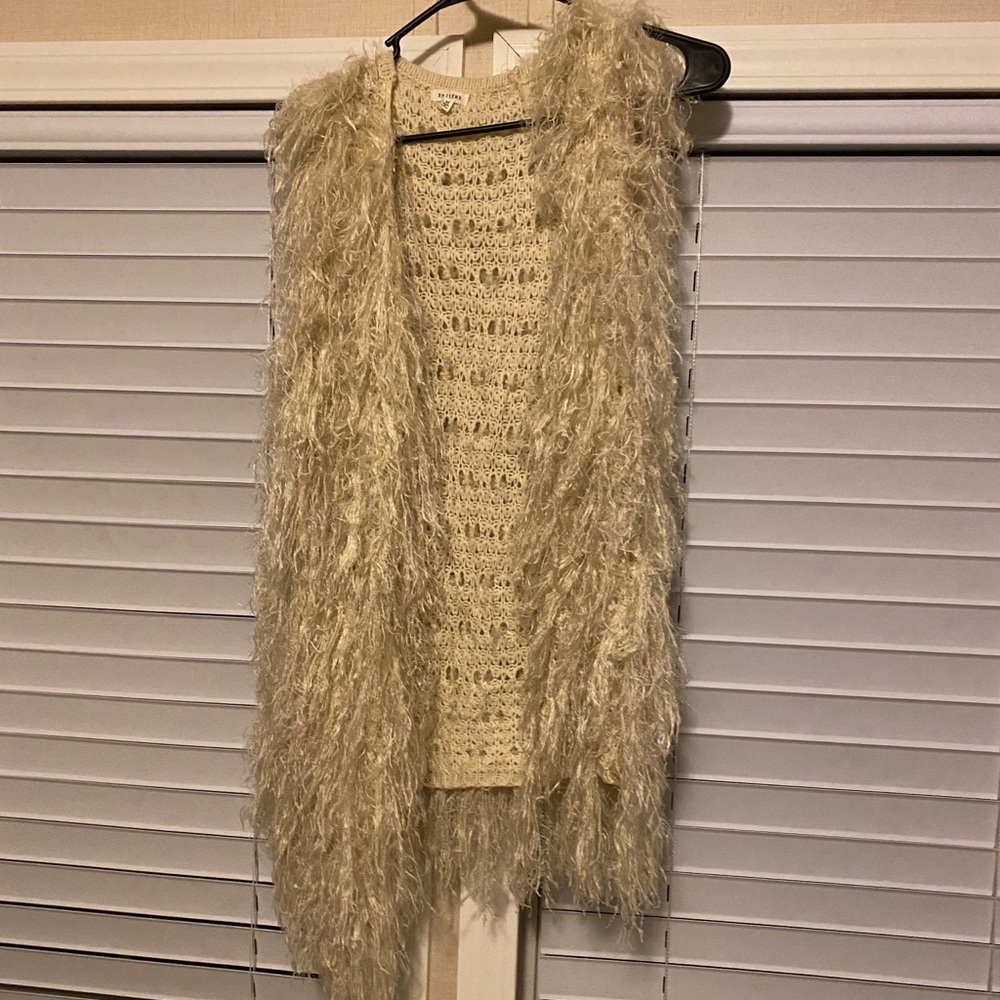 Shaggy vest Size M